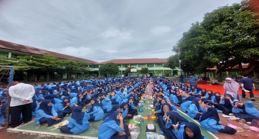 MTs Negeri 4 Bogor Menyambut Ramadan Dengan Tradisi Cucurak Bersama Siawa